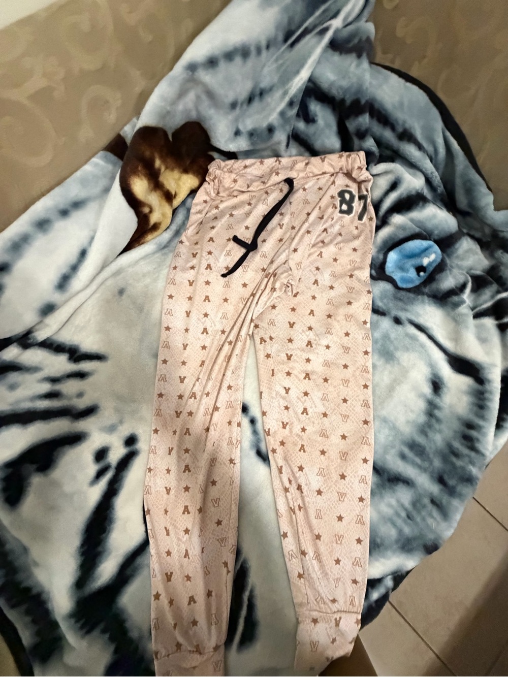 Aeropostale Light Pink Star & Letter Joggers